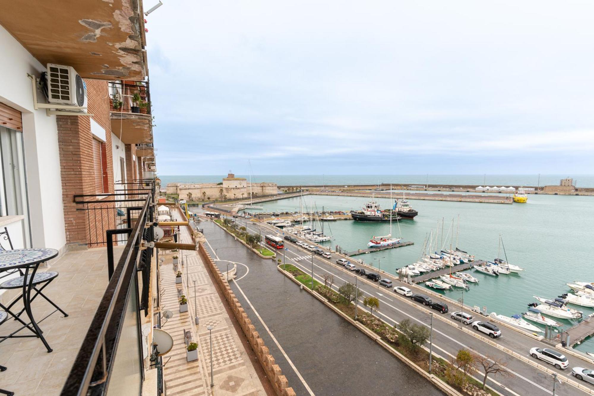 L'Onda Affittacamere Civitavecchia Ngoại thất bức ảnh